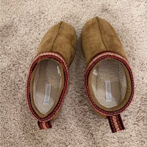 Brown Slip-On moccasin slipper shoes with Red Trim